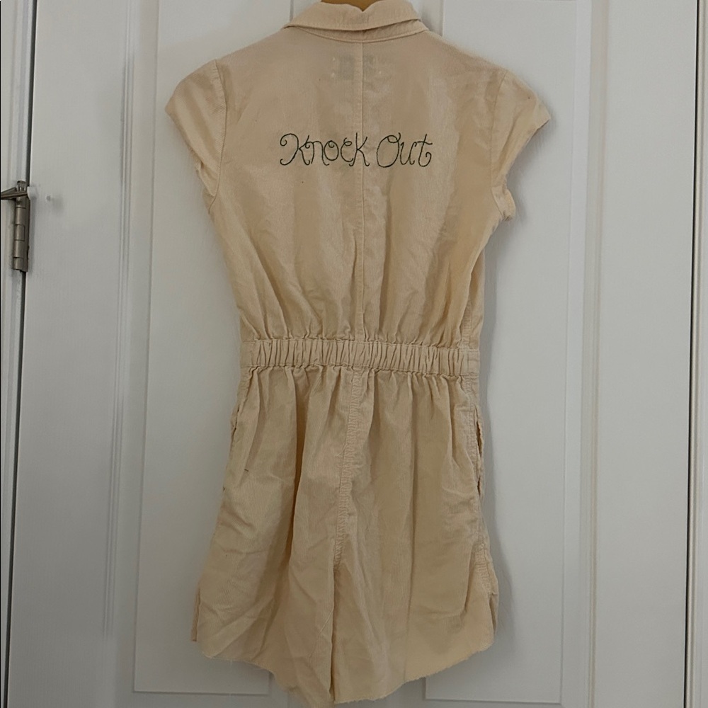 Urban Outfitters Quinn Shortie Knock Out Corduroy Romper - Picture 4 of 10